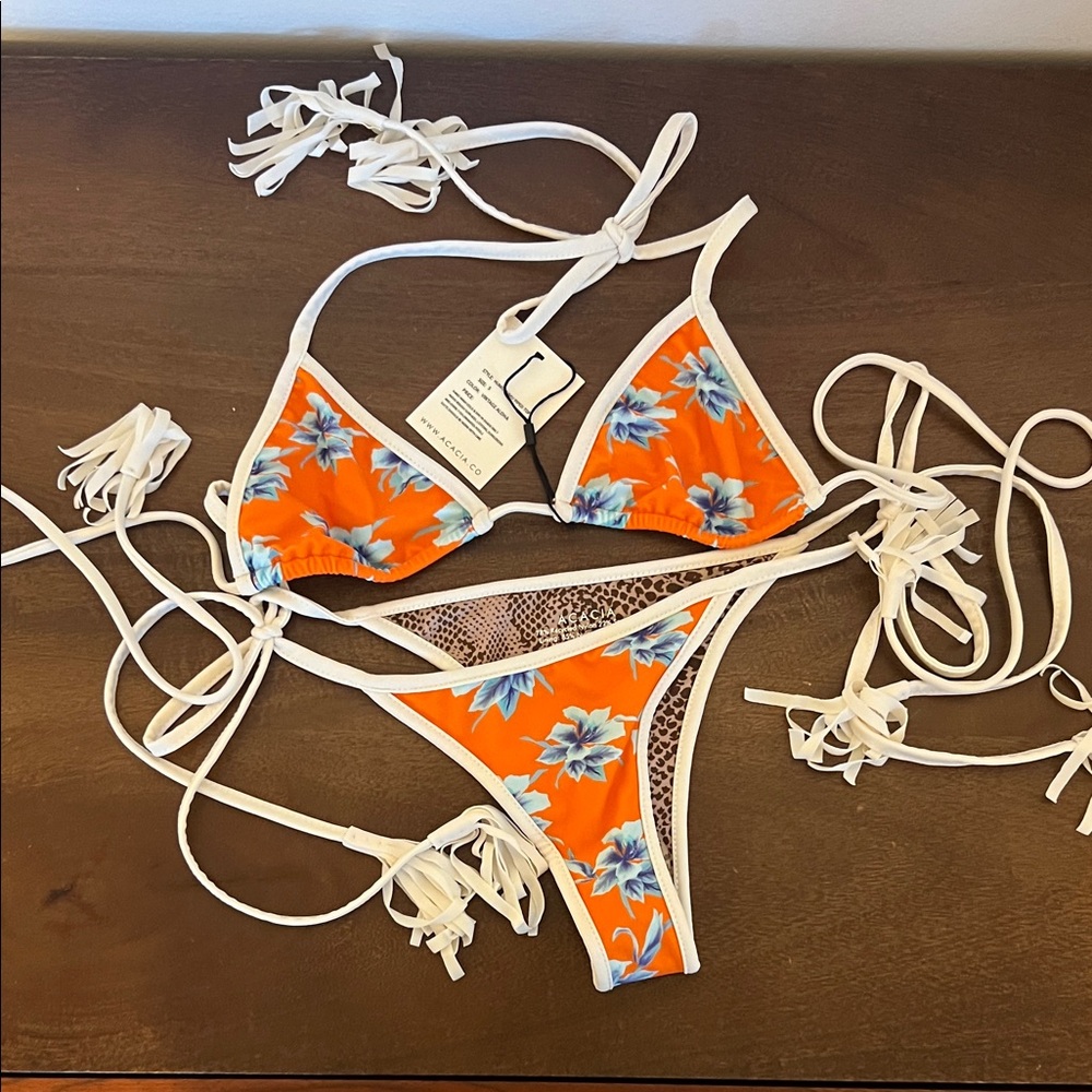 Acacia Vintage Aloha (New 2025) print string bikini